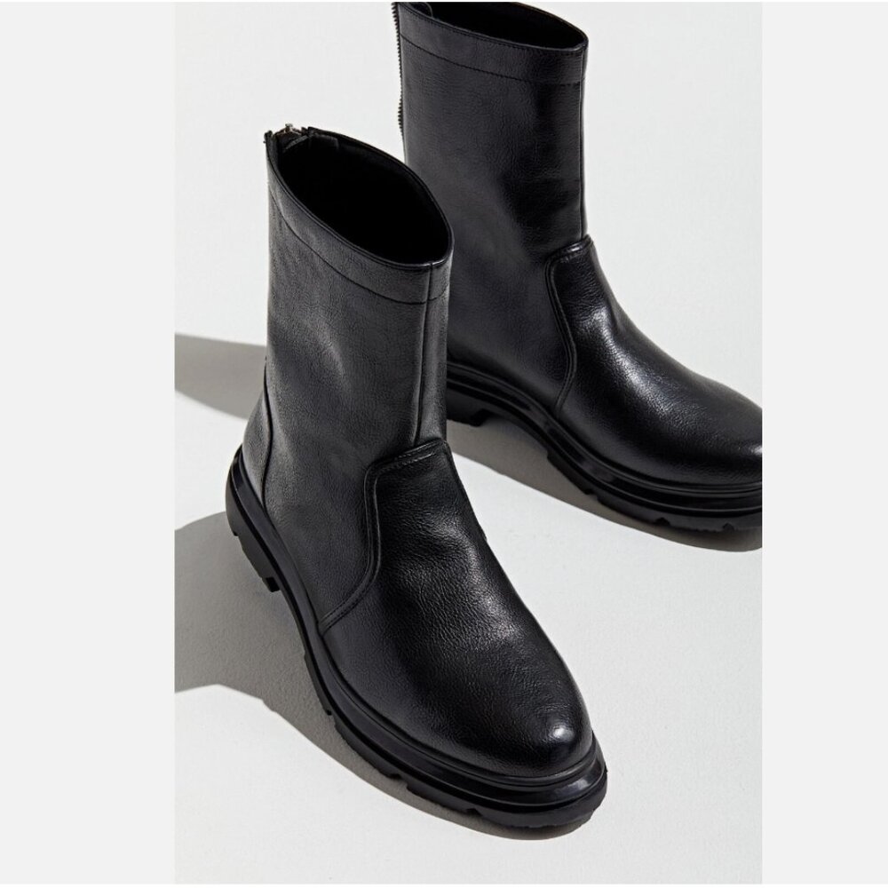 New Urban Outfitters Vintage Foundry Zip-Up Boot Size 9 MSRP: $120